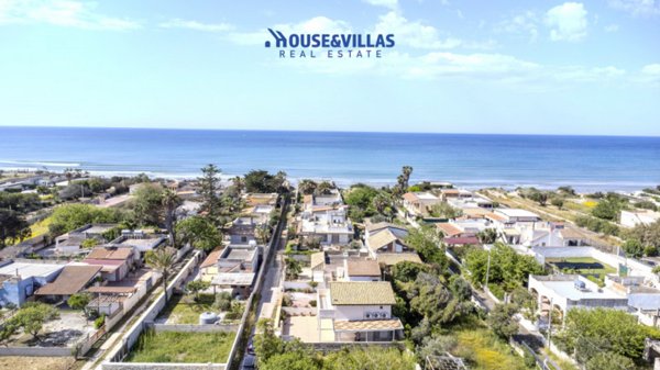 casa indipendente in vendita a Pachino in zona Marzamemi