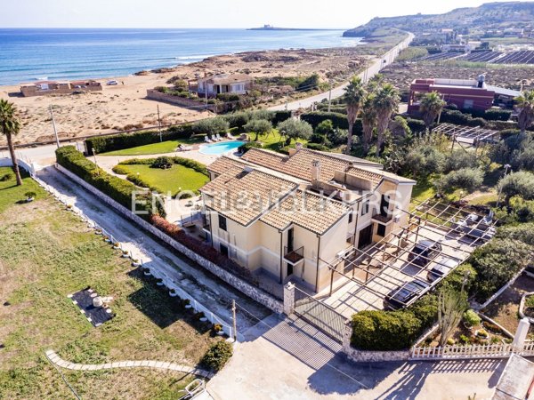 casa indipendente in vendita a Pachino