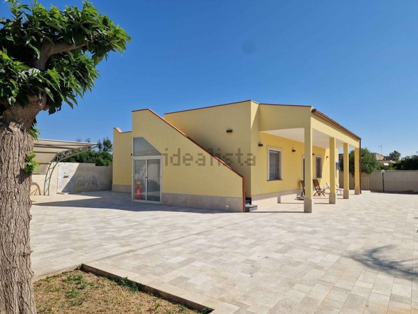 casa indipendente in vendita a Pachino