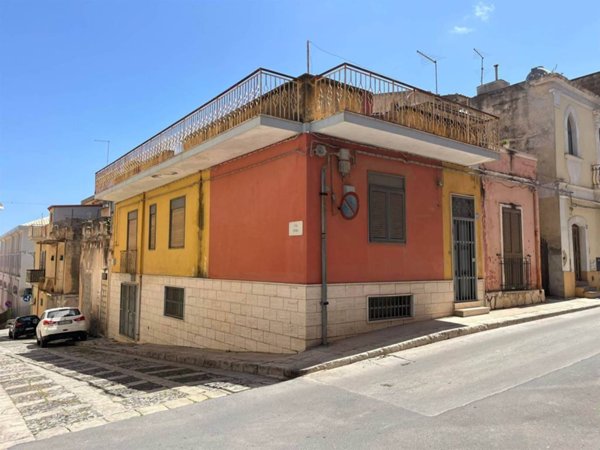 casa indipendente in vendita a Pachino