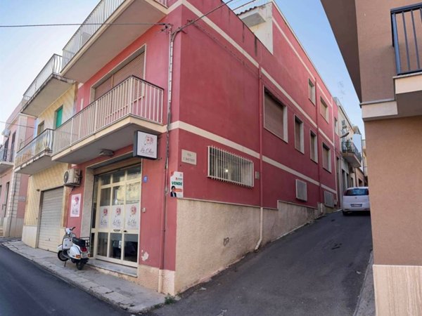 casa indipendente in vendita a Pachino