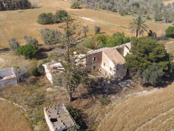 casa indipendente in vendita a Pachino