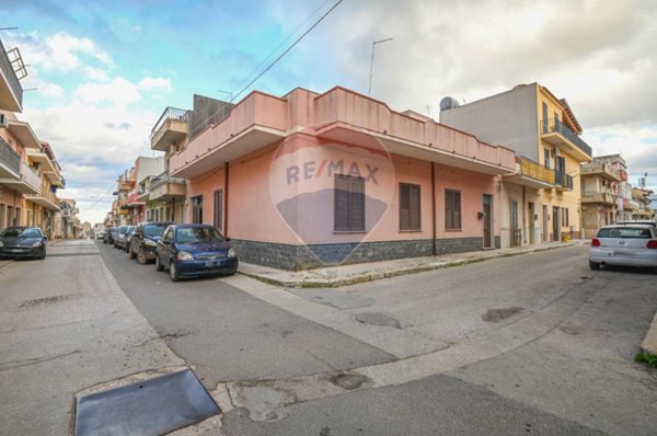 casa indipendente in vendita a Pachino