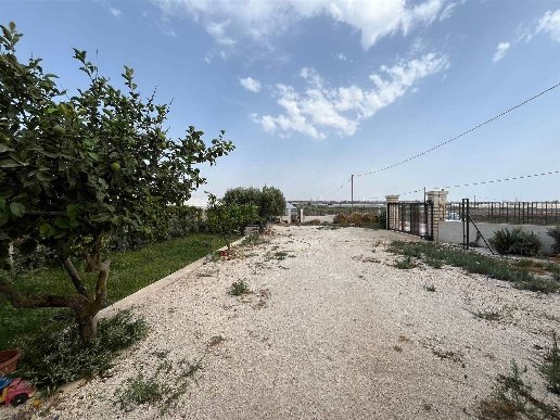 casa indipendente in vendita a Pachino