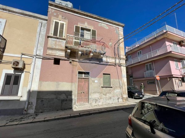 casa indipendente in vendita a Pachino