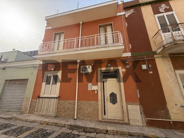 casa indipendente in vendita a Pachino