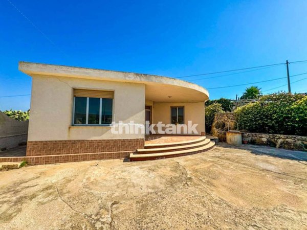 casa indipendente in vendita a Pachino