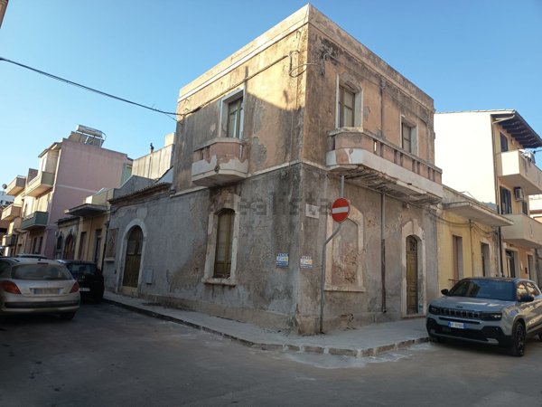 casa indipendente in vendita a Pachino
