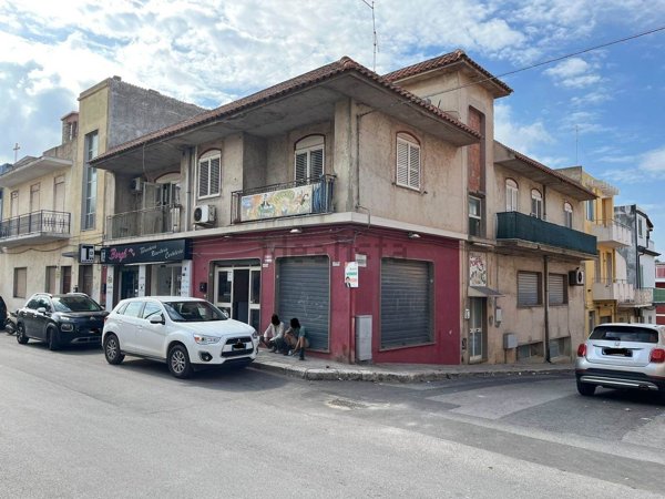 locale commerciale in vendita a Pachino