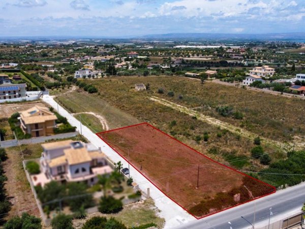 terreno edificabile in vendita a Pachino