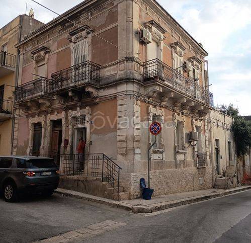 casa indipendente in vendita a Pachino