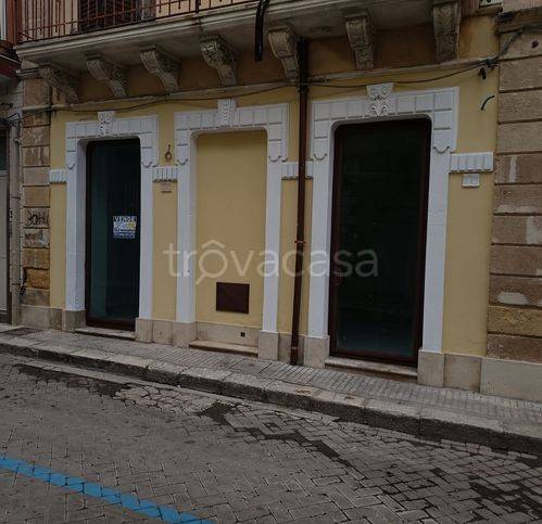 locale commerciale in vendita a Pachino