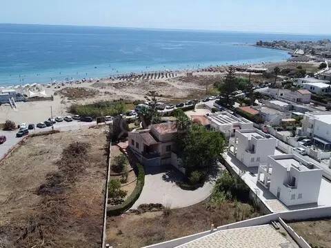 casa indipendente in vendita a Pachino in zona Marzamemi