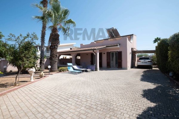casa indipendente in vendita a Pachino