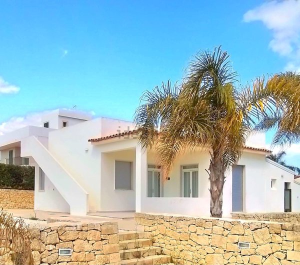 casa indipendente in vendita a Pachino