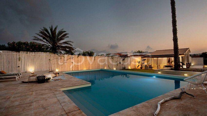 casa indipendente in vendita a Pachino in zona Marzamemi
