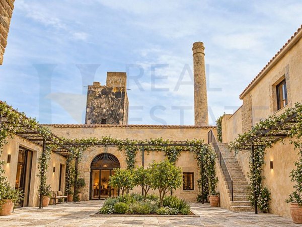 casa indipendente in vendita a Pachino in zona Marzamemi