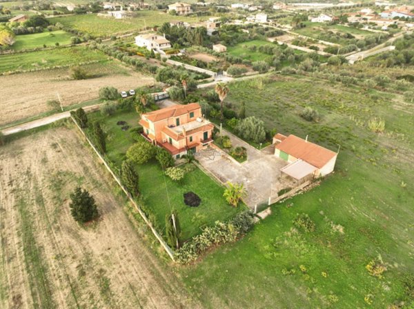 casa indipendente in vendita a Pachino