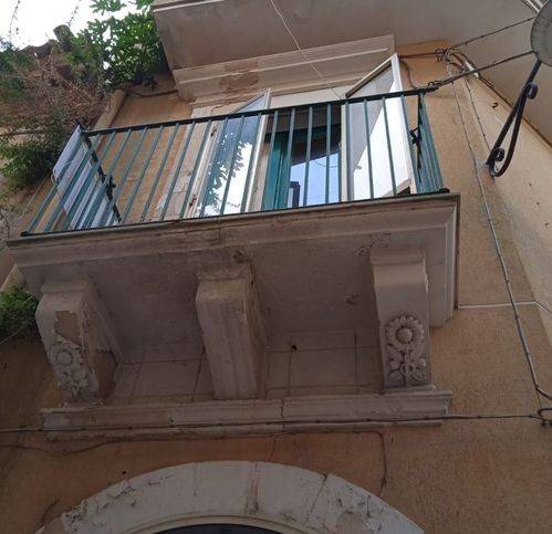 casa indipendente in vendita a Palazzolo Acreide