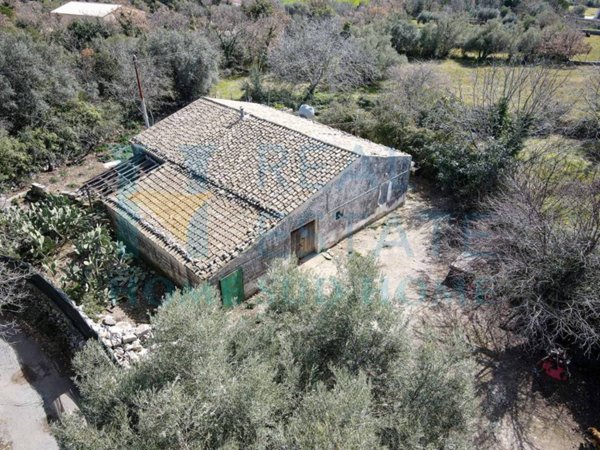 casa indipendente in vendita a Palazzolo Acreide