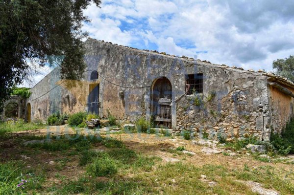 casa indipendente in vendita a Palazzolo Acreide