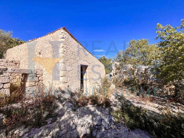 casa indipendente in vendita a Palazzolo Acreide