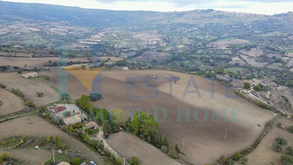 casa indipendente in vendita a Palazzolo Acreide