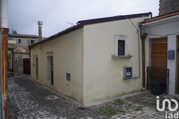 casa indipendente in vendita a Palazzolo Acreide