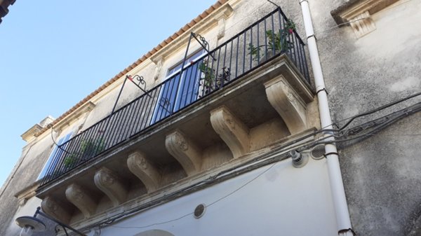 casa indipendente in vendita a Palazzolo Acreide