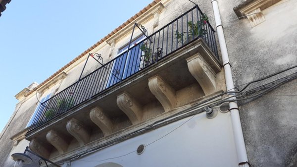 casa indipendente in vendita a Palazzolo Acreide