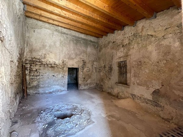 casa indipendente in vendita a Palazzolo Acreide