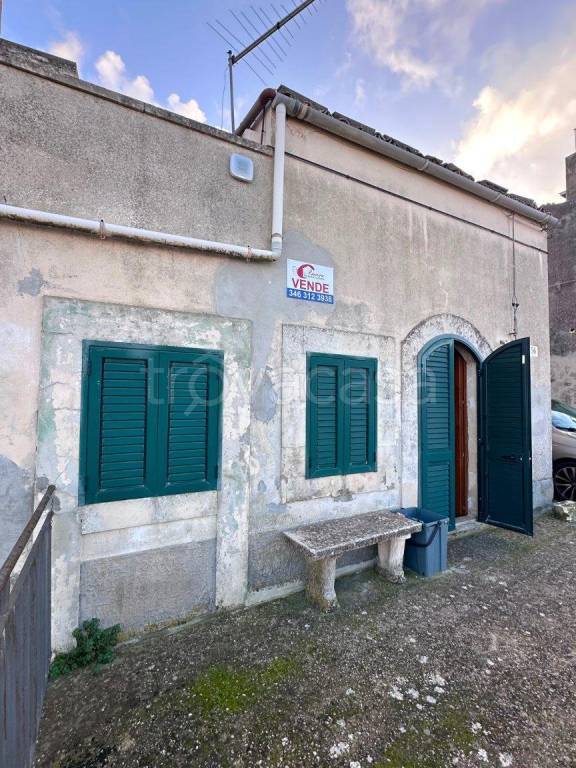 casa indipendente in vendita a Palazzolo Acreide