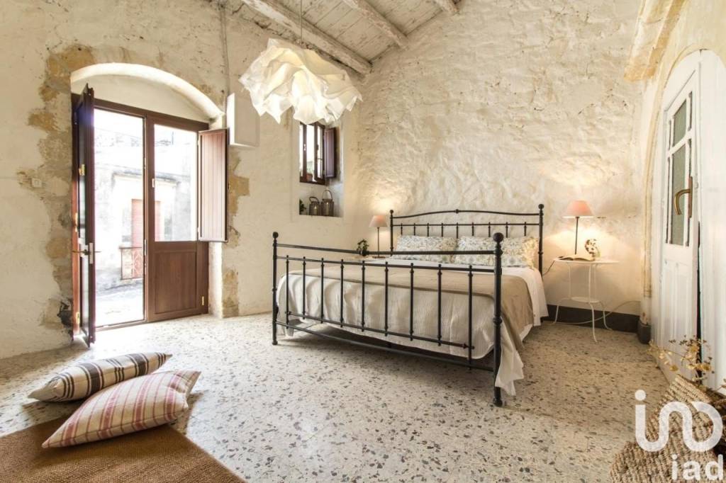 casa indipendente in vendita a Palazzolo Acreide