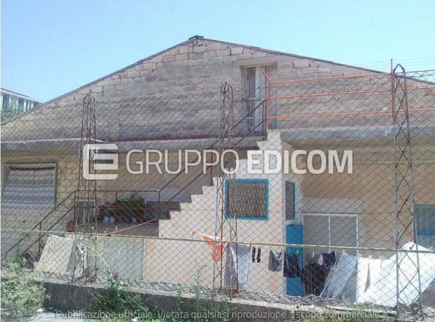 locale commerciale in vendita a Palazzolo Acreide