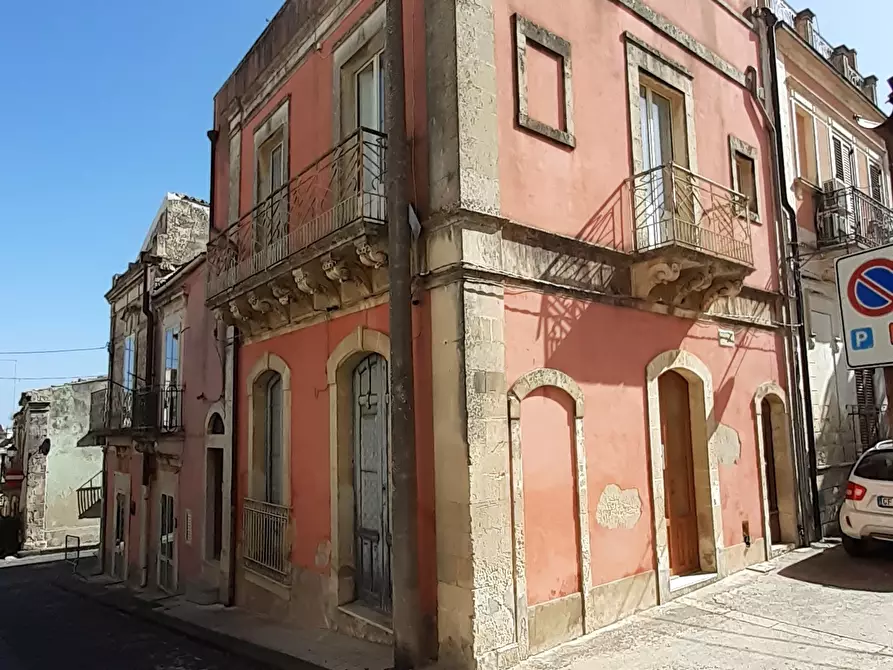 casa indipendente in vendita a Palazzolo Acreide