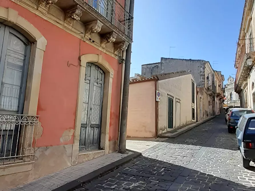 casa indipendente in vendita a Palazzolo Acreide