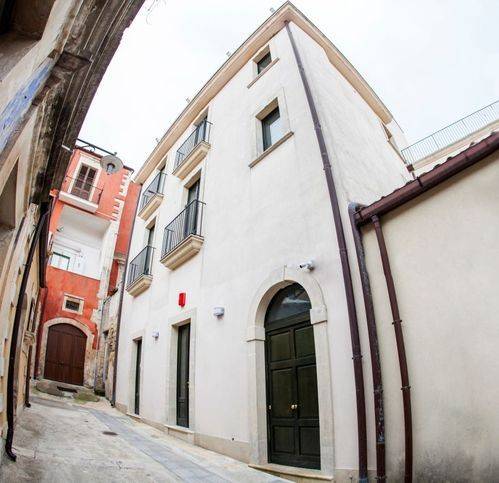 casa indipendente in vendita a Palazzolo Acreide