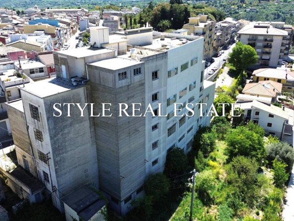 intera palazzina in vendita a Palazzolo Acreide