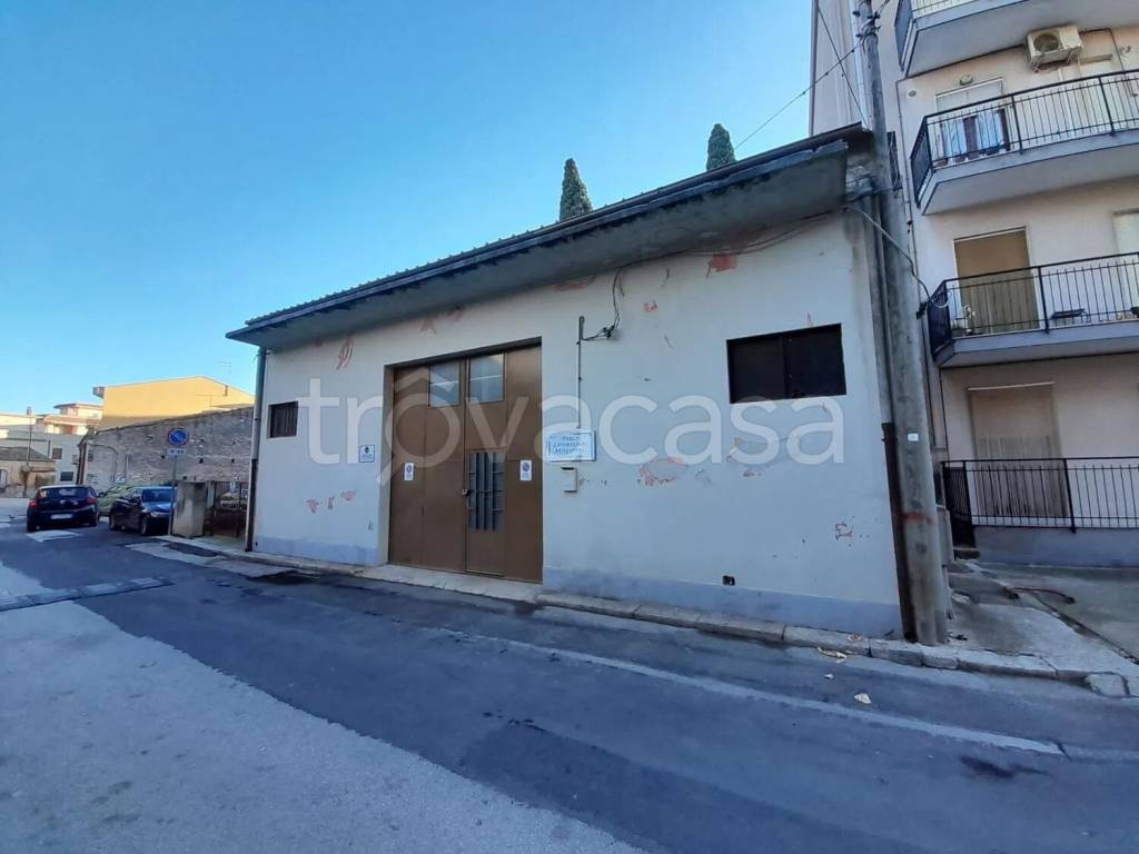 negozio in vendita a Palazzolo Acreide