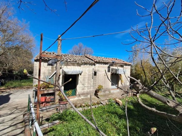 casa indipendente in vendita a Palazzolo Acreide