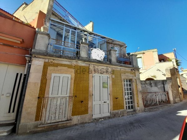 casa indipendente in vendita a Palazzolo Acreide
