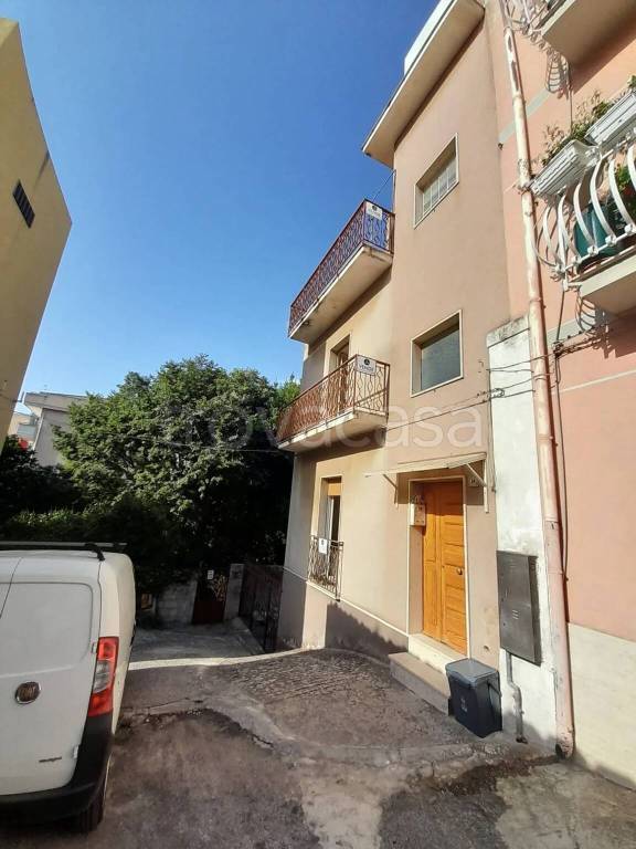 casa indipendente in vendita a Palazzolo Acreide