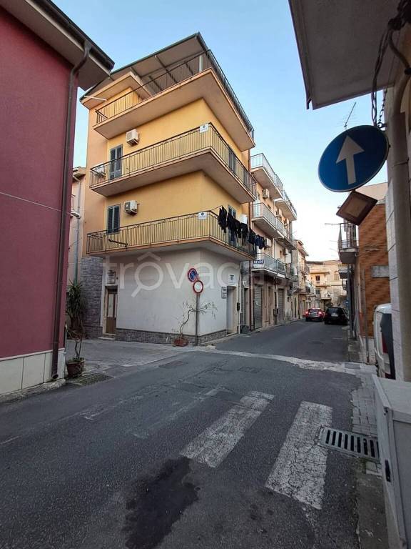 casa indipendente in vendita a Palazzolo Acreide