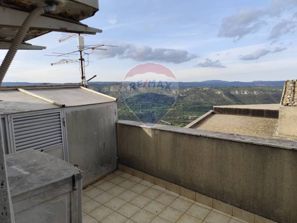 casa indipendente in vendita a Palazzolo Acreide