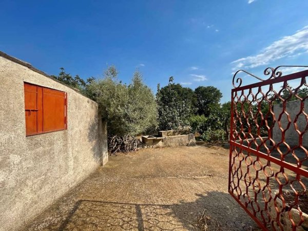 casa indipendente in vendita a Palazzolo Acreide