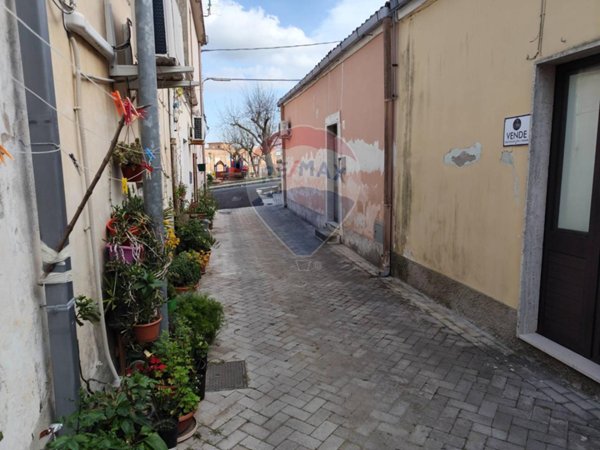 casa indipendente in vendita a Palazzolo Acreide