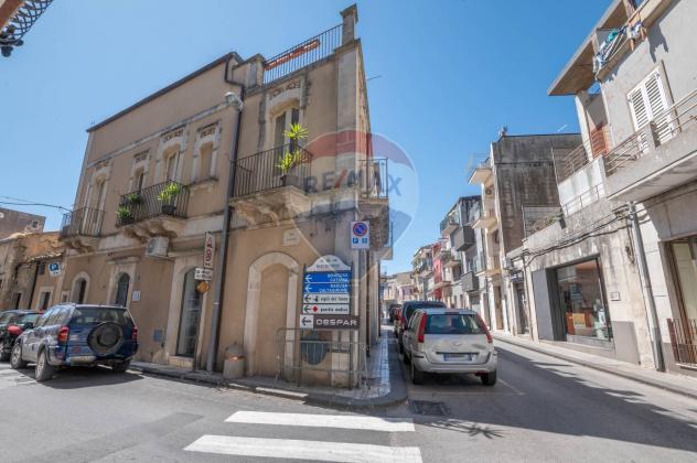 casa indipendente in vendita a Palazzolo Acreide