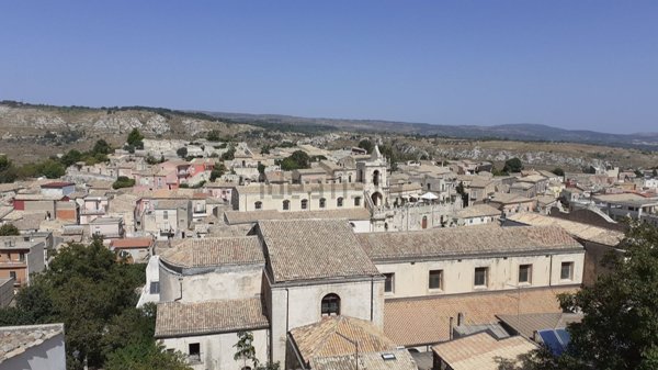 casa indipendente in vendita a Palazzolo Acreide