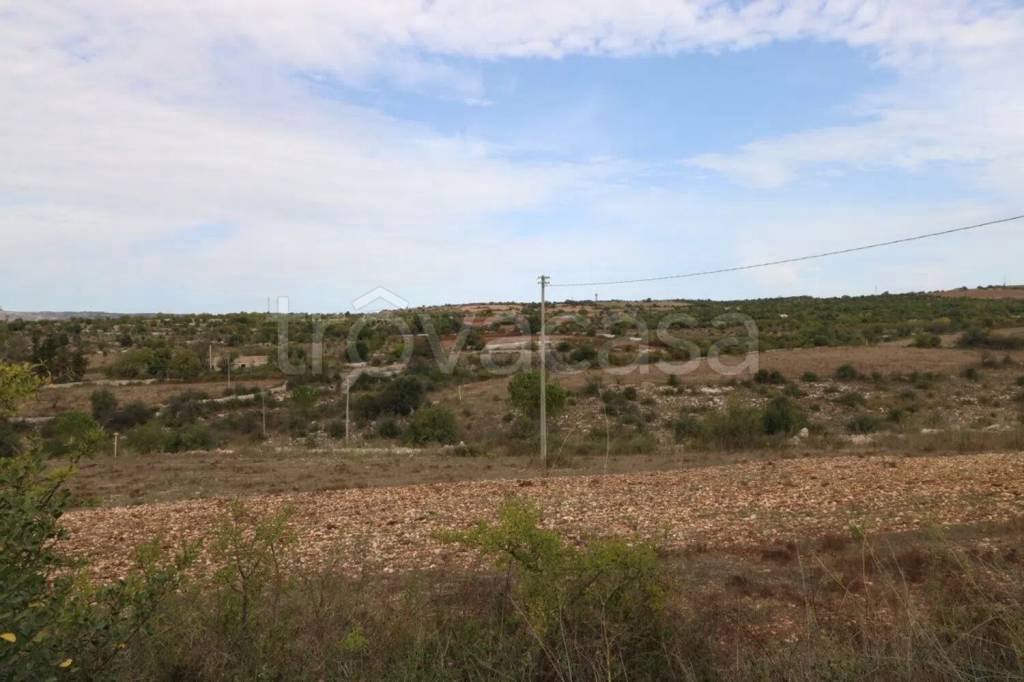 casa indipendente in vendita a Palazzolo Acreide