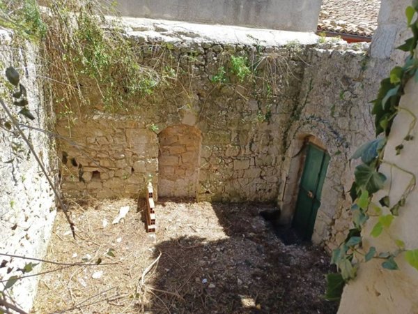 casa indipendente in vendita a Palazzolo Acreide